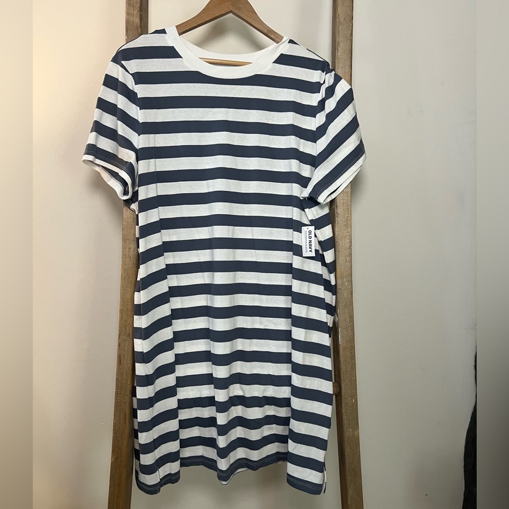Old Navy Gray and White Striped Dress